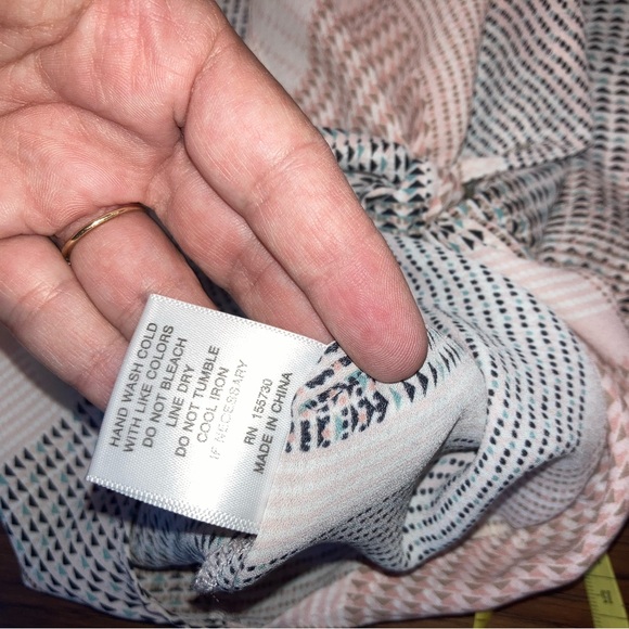 NWT Rose + Olive Tie Front button down Top Small - Picture 9 of 12